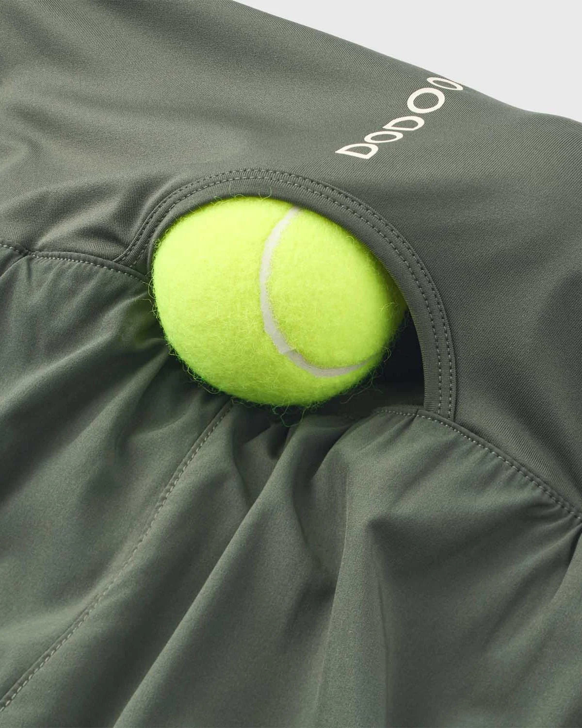 DODOOC Malena Shorts Womens Cypress Green 2026
